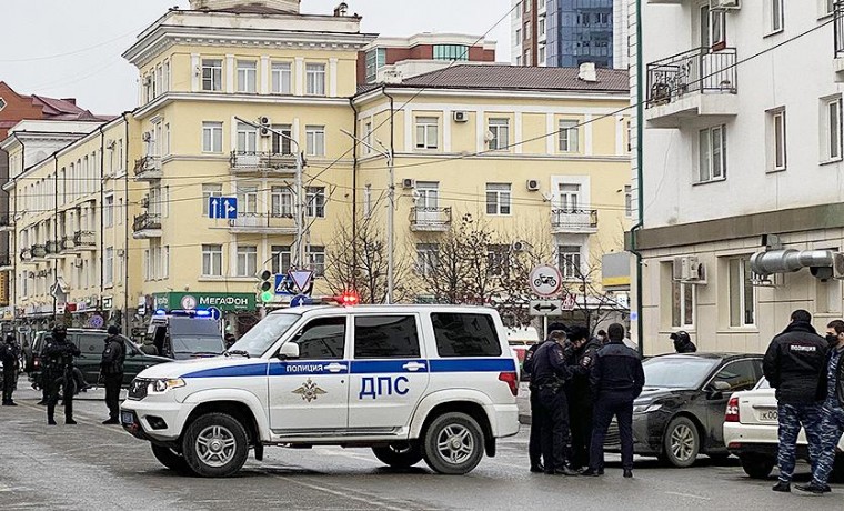 Стало известно имя погибшего полицейского в Грозном