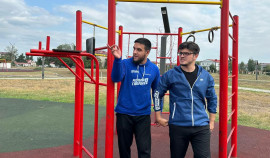 Молодогвардейцы и «Единая Россия» проверили детские площадки в ЧР