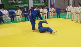 Мастера дзюдо и самбо провели открытую тренировку в Грозном в рамках марафона «Сила России»| грозный, чгтрк