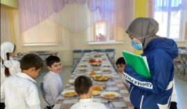 В ЧР продолжается мониторинг качества горячего питания в школах