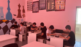 В МБОУ «СОШ №1 с. Новые Атаги» прошли занятия по шашкам в рамках нацпроекта «Молодёжь и дети»