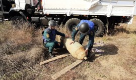 В Чеченской Республике сотрудники МЧС обезвредили авиабомбу, пролежавшую под землей более 20 лет