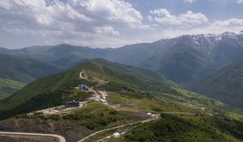 Для туристов курорта «Ведучи» запустили мобильное приложение для навигации и безопасности