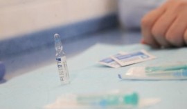 Роспотребнадзор заявил о возможности заболеть COVID-19 после вакцинации