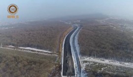 Рамзан Кадыров проверил ход строительства транспортной развязки на дороге, ведущей в село Ахмат-Юрт