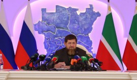 Рамзан Кадыров во время своей прямой линии пригласил юную жительницу в гости 