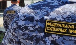 Приставы ЧР приостановили около 400 производств в отношении участников СВО