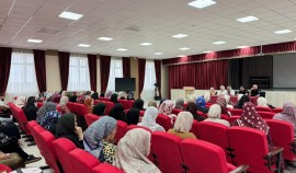 В селе Толстой-Юрт сотрудники полиции приняли участие в общешкольном родительском собрании