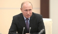 Владимир Путин поздравил с победой на чемпионате мира по греко-римской борьбе Абуязида Манцигова