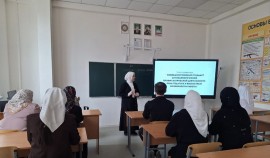 В Грозном прошел мастер-класс по защите молодежи от деструктивных влияний