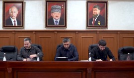 В Департаменте образования Мэрии Грозного состоялось плановое совещание