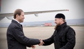 Рамзан Кадыров поздравил с Днем рождения Дениса Мантурова