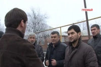 Мэр Грозного провел обход должников уклоняющихся от оплаты ЖКХ