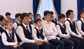 Школьникам Грозного рассказали о кибербезопасности и ответственности за фейки в сети