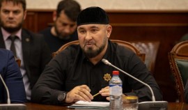 Рамзан Кадыров поздравил Мансура Солтаева со Всемирным днем прав человека