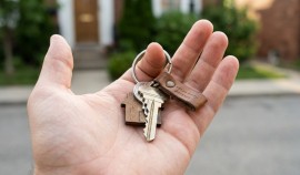 Продали квартиру или автомобиль? В каких случаях необходимо заплатить налог