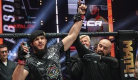 Сотрудник ОМОН «АХМАТ-Грозный» нокаутировал соперника на турнире АСА 204 в Омске