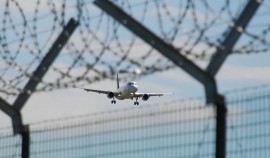 Оперштаб по борьбе с COVID-19 не будет рекомендовать повторно закрывать границы России