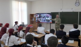 В Чеченской Республике росгвардейцы провели патриотические мероприятия для школьников| грозный, чгтрк