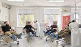 Сотрудники вневедомственной охраны Росгвардии стали донорами крови в Чеченской Республике| грозный, чгтрк