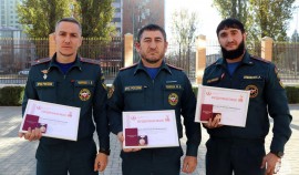 Три сотрудника МЧС России из ЧР стали почетными донорами страны