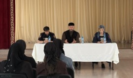 Полицейские Ачхой-Мартановского района провели профилактическую беседу с подростками