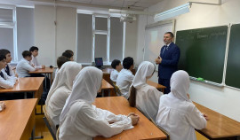 Депутат Парламента ЧР Аднан Нагаев провёл профориентационную встречу со старшеклассниками