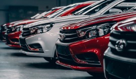 Стало известно о рекордных продажах новых автомобилей в РФ