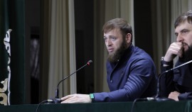 В Ачхой-Мартановском районе обсудили развитие культуры и поддержку работников отрасли