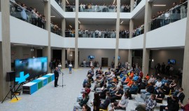 Дмитрий Чернышенко и Валерий Фальков поздравили аспирантов с профессиональным праздником