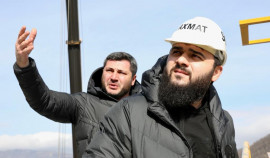 Хамзат Кадыров проинспектировал строительство объекта по дроблению известняка