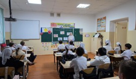 В Бачи-Юртовской школе прошла акция, посвященная правам человека