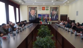 На заседании в Гудермесском районе обсудили меры по предотвращению природных и техногенных рисков| грозный, чгтрк