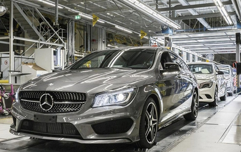 В России с 2019 года начнут собирать легковые автомобили Mercedes 