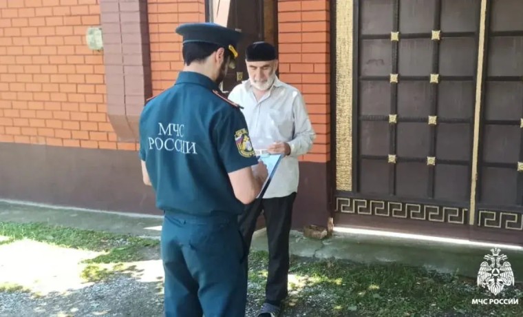 Жителей Гудермеса призвали соблюдать правила пожарной безопасности