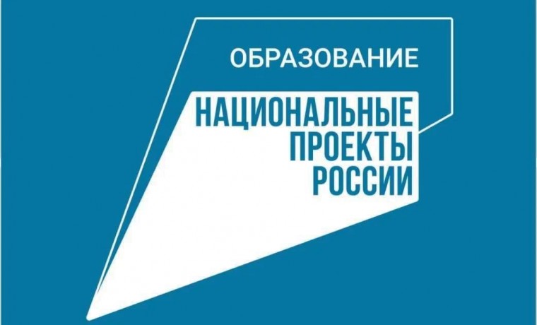 В Грозненской школе провели конкурс рисунков, посвященный празднованию Дня России