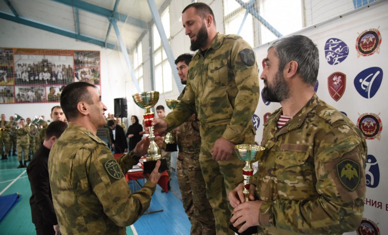 Чемпионат по рукопашному бою среди росгвардейцев прошел в Грозном