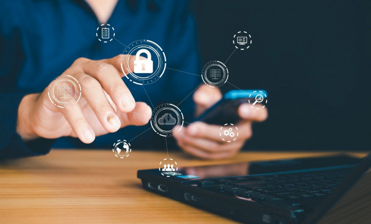 Осторожно: мошенники начали выманивать у россиян банковские карты якобы для проверки