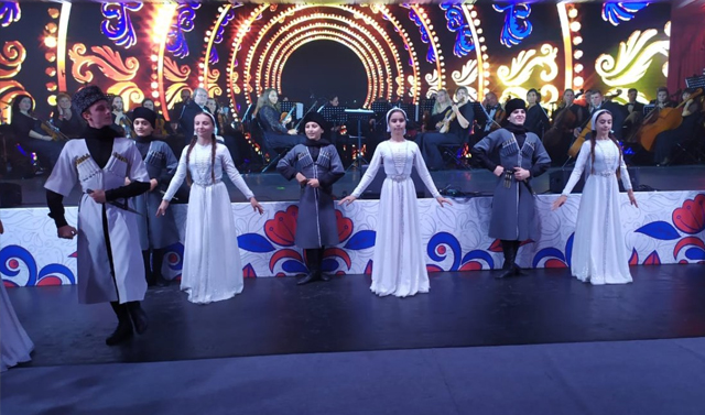 Детский ансамбль «Башлам» выступил на Фестивале Русского географического общества в Москве