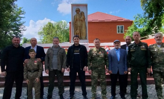 В ЧР открыли памятник воинам-афганцам, который помогли восстановить свердловские ветераны спецназа