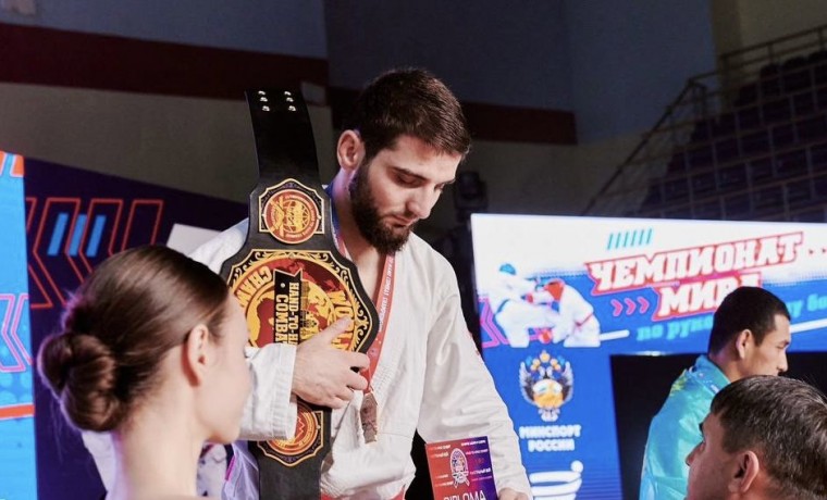 Чеченский спортсмен Мансур Гурманаев завоевал золото на чемпионате мира по рукопашному бою