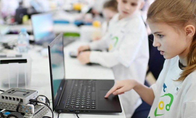 На новом «Уроке цифры» школьникам расскажут о принципах работы алгоритмов