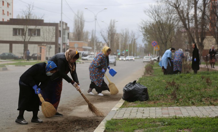 В Грозном продолжаются масштабные субботники