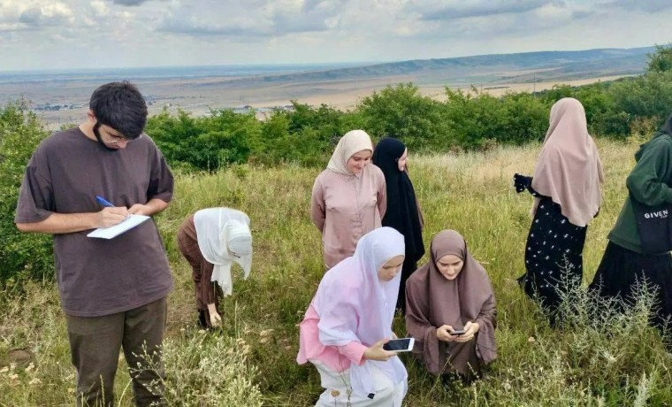 В Чеченской Республике стартовала научно-практическая летняя школа по изучению флоры