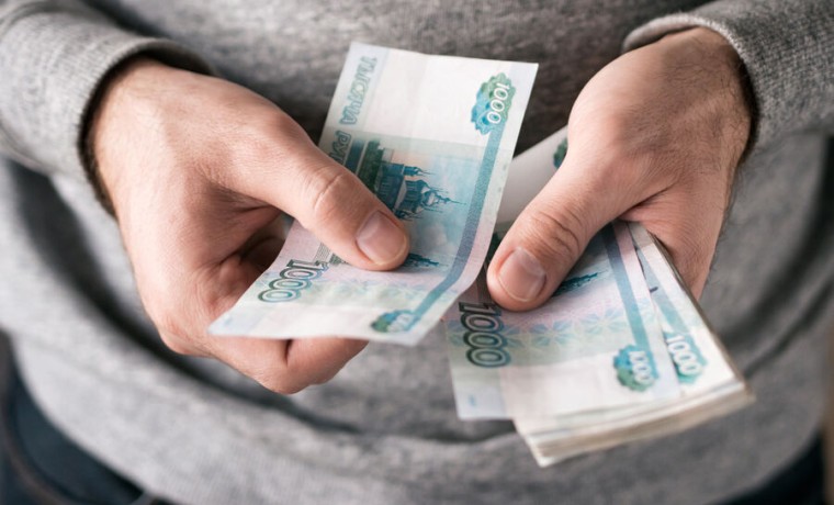 Объем выдачи кредитов наличными в России вырос почти на две трети