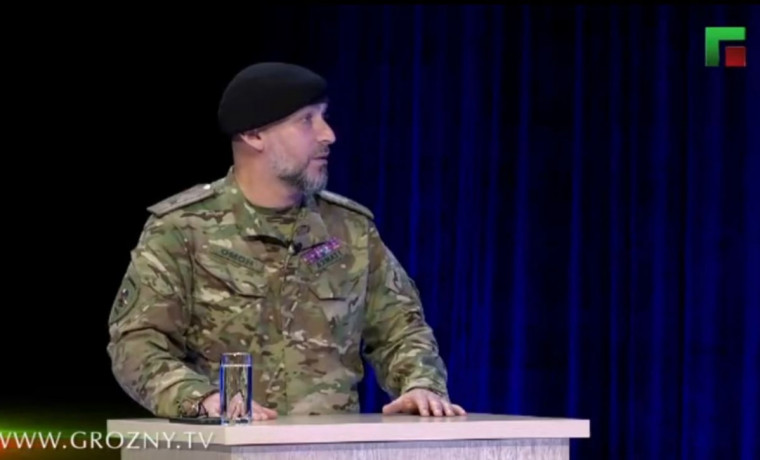  Офицер ОМОН «АХМАТ-1» принял участие в ток-шоу на ЧГТРК «Грозный»