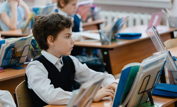 В олимпиаде «Наука вокруг нас» приняли участие около миллиона школьников